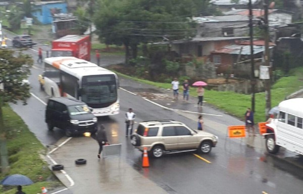 Responsabilizan a una empresa de provocar inundaciones.