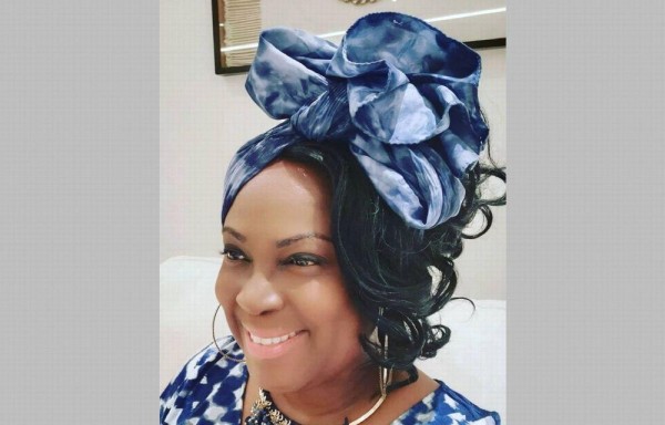 Idania Dowman: coqueta, elegante y llena de música