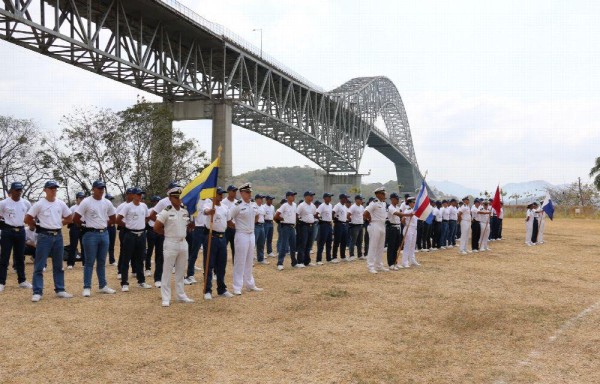 Universitarios limpiarán playas