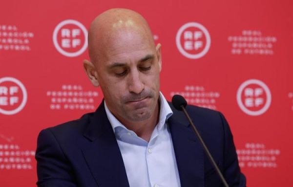 Lo nuevo del beso de Rubiales: Juez dispone nuevas medidas con la jugadora 