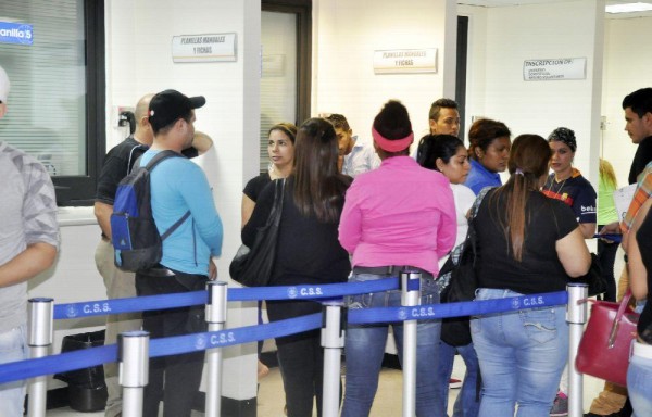 Se afilian al seguro voluntario.