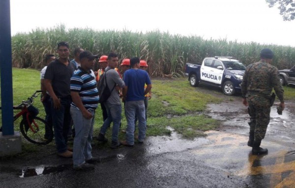 Un grupo de extranjeros se fugó en los cañaverales.