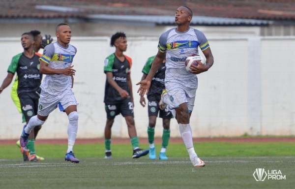 Champions va por todo.