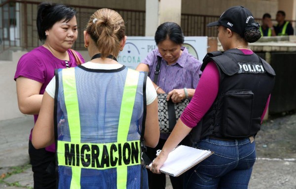 Más de 300 extranjeros fueron enviados a sus países en este año