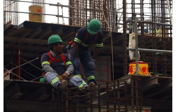 Las construcciones deben ir acompañadas de la seguridad para quienes realicen la actividad.