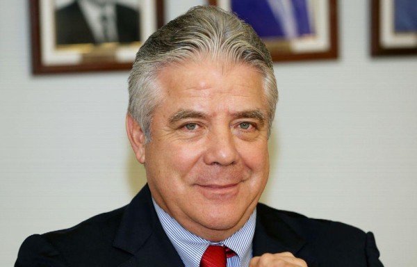 ‘Estamos insertos en el mercado internacional y tenemos que ajustarnos a las reglas del juego' Fernando Aramburú EXPRESIDENTE APEDE