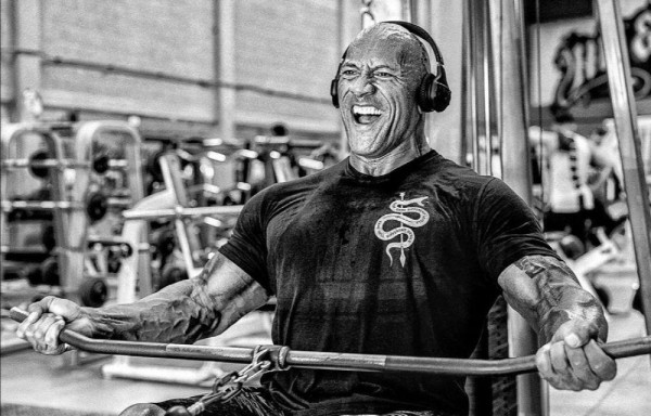 La Roca se pregunta dónde está Trump