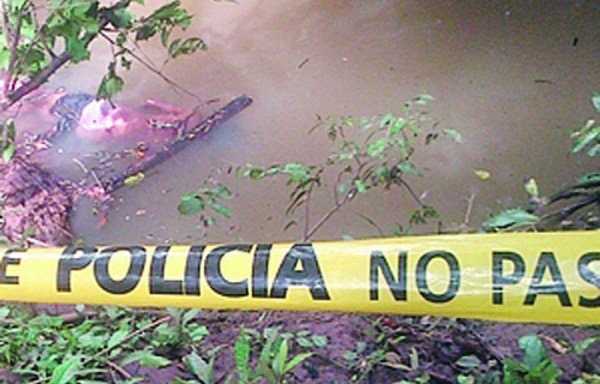 Madre halló a sus hijas flotando en el río Cuay