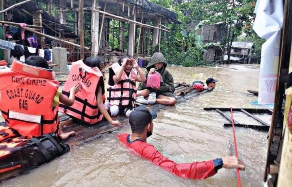 Al menos 53 muertos y 7 desaparecidos en Filipinas por tormenta tropical Megi