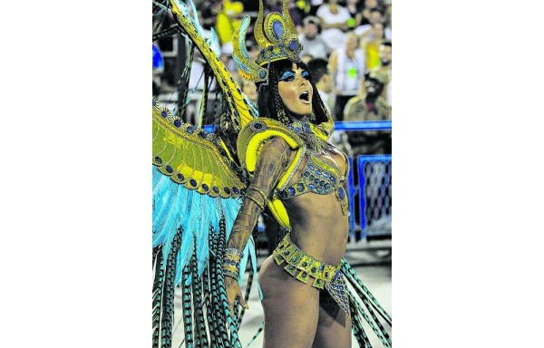 Escuela de samba Uni&atilde;o.