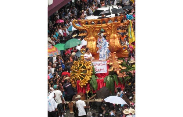 Todos están a la espera del 10 de Nov.