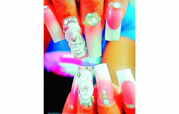 Embellecer las uñas no pasa de moda