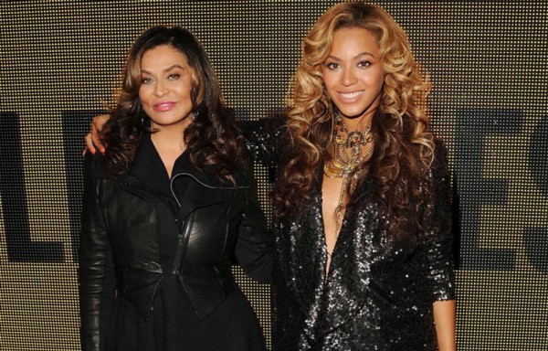 Tina Knowles y Beyoncé en 2011.