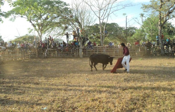 Los juegos de toros es una de las atracciones.