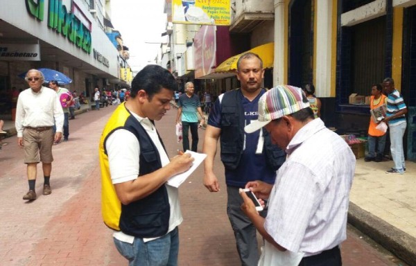 Distribución de volantes se realizó por diversas calles de la capital.