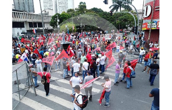 Detenciones y enfrentamientos forman parte del tercer día de protestas&nbsp;