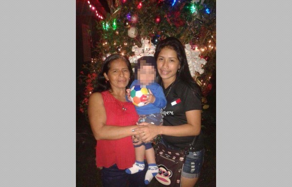 Kimberly junto a su madre Auxiliadora Castillo.