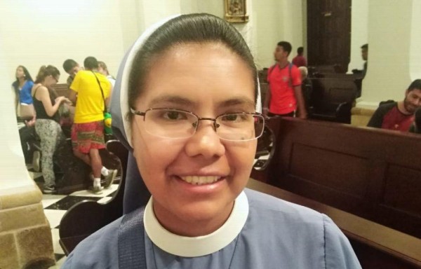 ‘Ha sido una bendición de Dios estar en Panamá, poder compartir con tantos jóvenes y con el papa'. HERMANA (BOLIVIA) Ingrid Torres