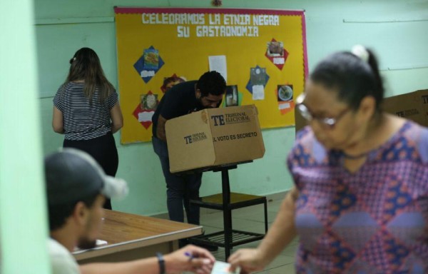 Se preve que para las elecciones generales de 2024 habrá más de cinco candidatos a la Presidencia.
