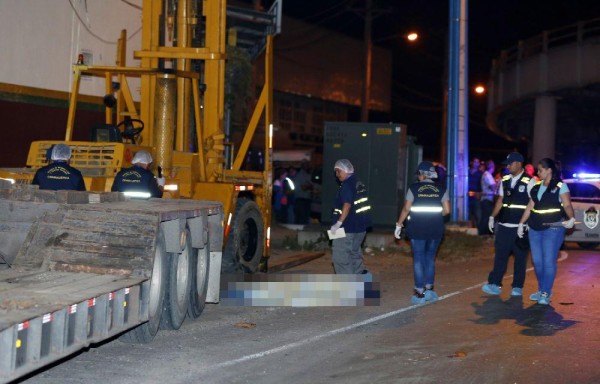 El montacargas iba a ser trasladado al proyecto en el Aeropuerto de Tocumen cuando ocurrió el accidente.