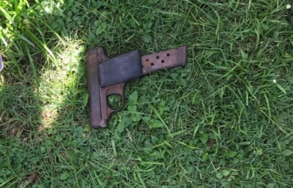 Arma decomisada por los uniformados