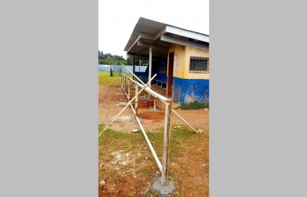 Las casetas también necesitan reparación.