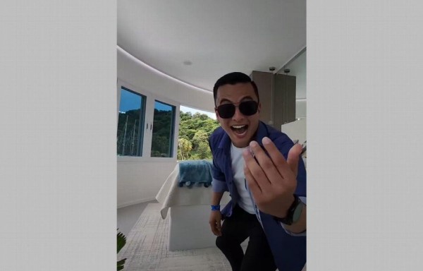 Lo culpan por el colapso de la casa flotante [bromas]