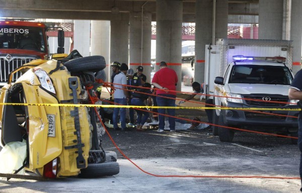 Autoridades culminaron los levantamientos de los cuerpos alrededor de las 9:00 de la mañana de ayer.