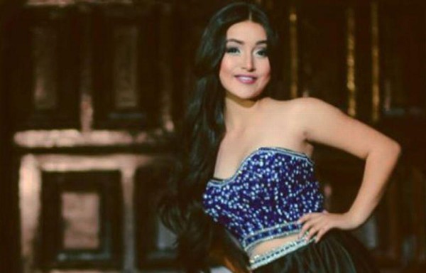 La quinceañera Rubí debuta como modelo y quiere cantar