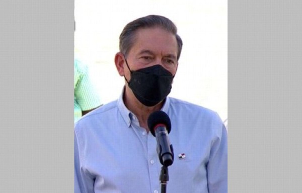 Habló del tema en visita a Ciudad de la Salud.