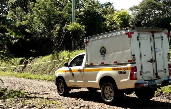 Cadáver estaba sin ojos y con varios tiros