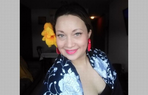 Anita Barroso aprende a bailar flamenco