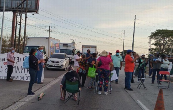 Piden un aumento a sus pensiones.