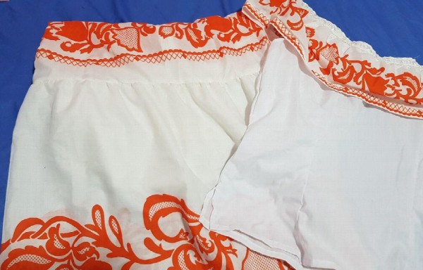 Artesanos en alerta por venta de trajes típicos de imitación