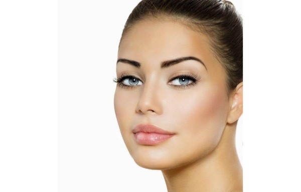 Cejas largas con aceite de oliva