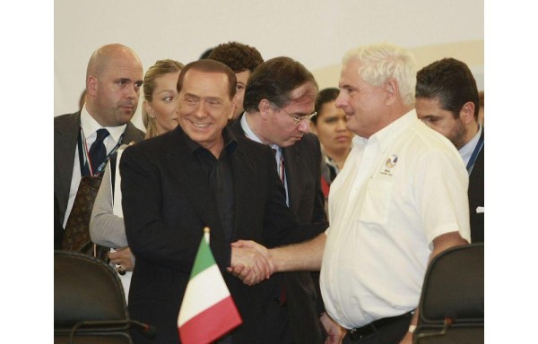 Silvio Berlusconi y Ricardo Martinelli.