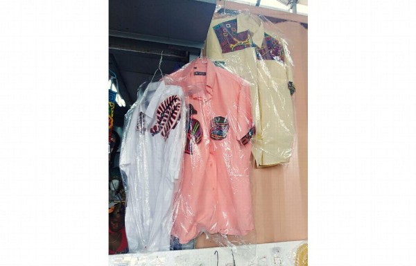 Las camisillas con molas son otras de las cosas que se buscan.