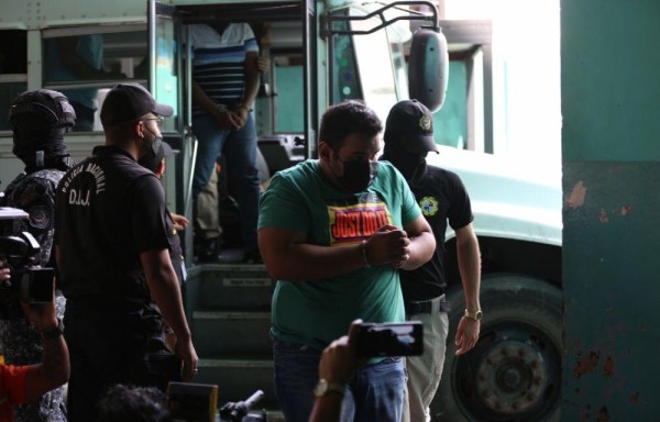 Miembros de grupo criminal enfrentan audiencia por trasiego de drogas