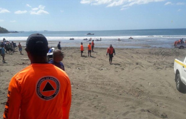 Las autoridades hicieron un llamado a las personas para no ir a esta peligrosa playa.