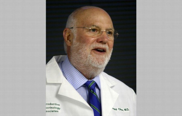 Embarazó a mujeres a sus espaldas