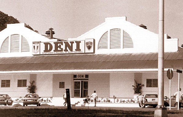 Después de la invasión el DENI fue ubicado en Ancón, hoy es la D.I.J.