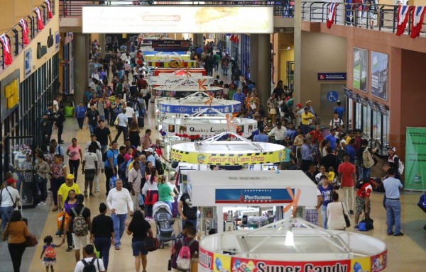 La Terminal de Transporte de Albrook estaba de ‘locos' por el asueto de días patrios.