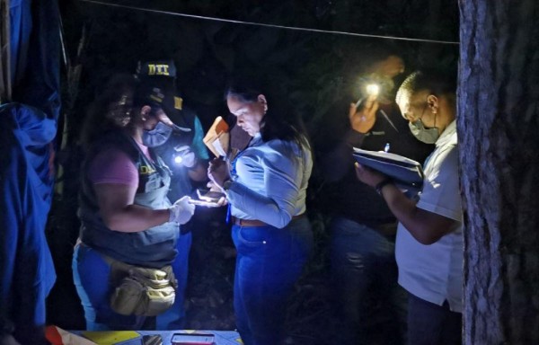 Le cumplió la promesa a su madre, se convirtió en fiscal