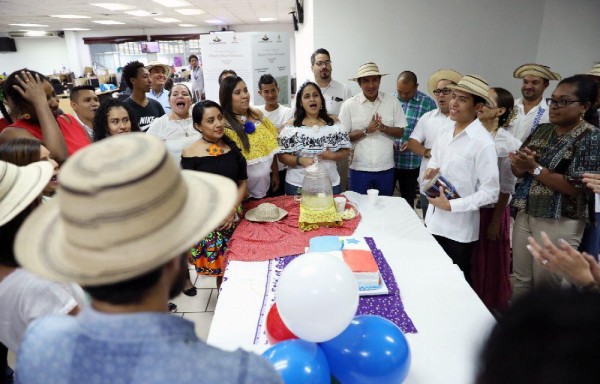 El Siglo se viste de Patria