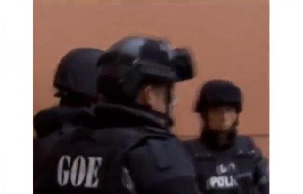 Conmoción en Ecuador por asesinato y colgamiento de dos personas en un puente