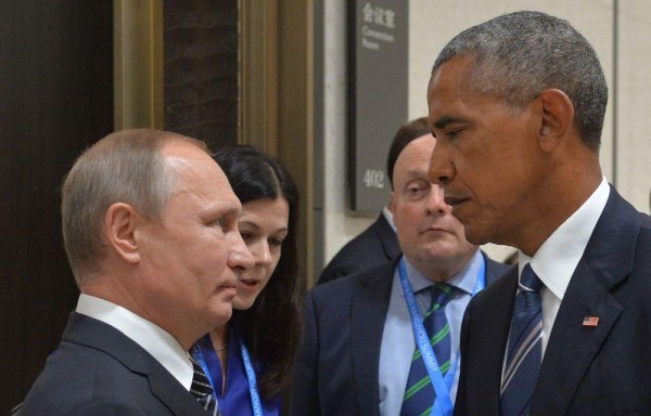 La gélida mirada de Obama a Putin