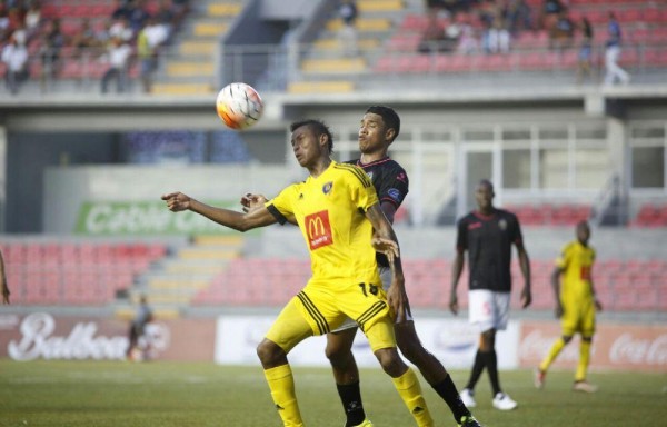 Los oncenos del Chorrillo FC. y el recien ascendido Santa Gema no pasaron del empate.