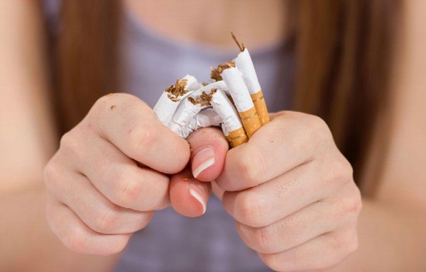 Fumar disminuye la fertilidad