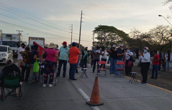 También piden aumento a su pensión.