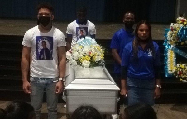 Wensly Tairin Valencia quería ser siervo y una bala acabo con su vida.